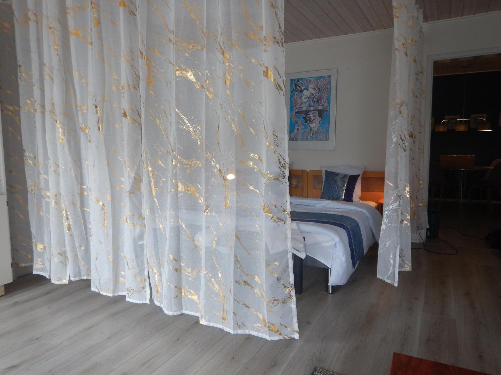 Stay In Brons Скербек Экстерьер фото